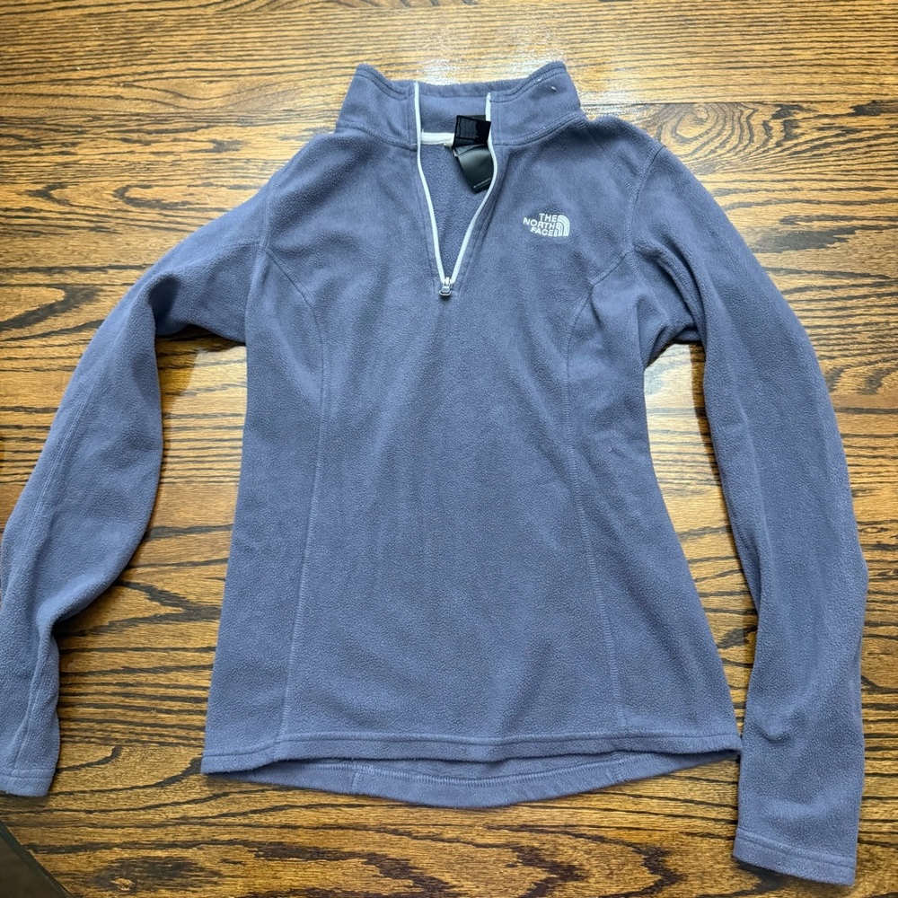The North Face Women's Lavender Quarter-Zip Fleece